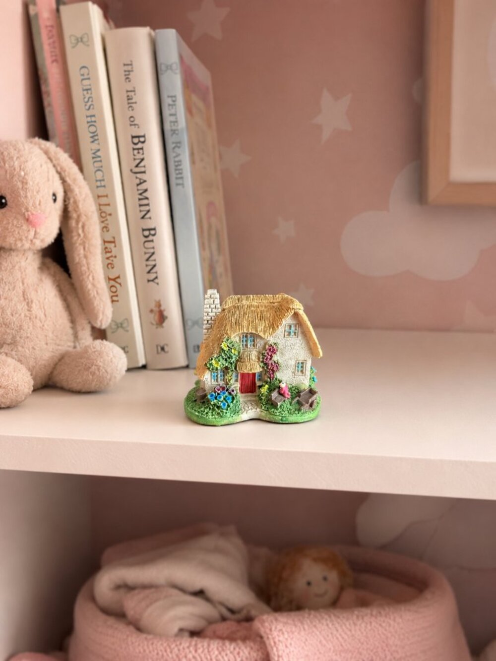 Vintage Hand-painted Miniature Cottage "Table Top Collection" by Elgate